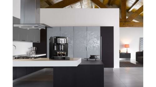 Expresso avec broyeur Delonghi Magnifica ECAM 22.140.B 1450 W Noir – Image 3